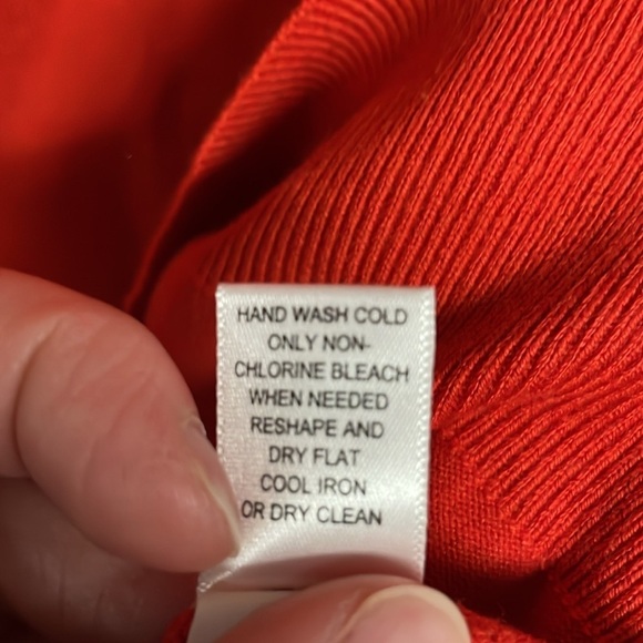 Banana Republic size XL orange v-neck silk cotton blend sweater - Picture 5 of 6